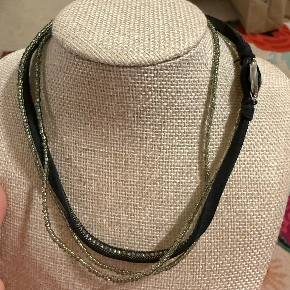 Elegant Black and Gold Beaded Necklace